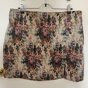 Carpet Bag Print Floral Mini Skirt Med